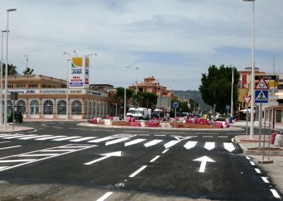 Glorieta Avenida del Pla – Avenida del Arenal en Jávea. Alicante, España.