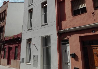 Edificio de alojamiento para estudiantes, en la c/ Marqués de Guadalest nº 7, barrio de Llamosí. Valencia, España.